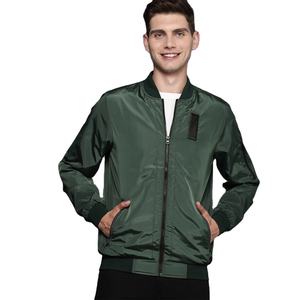 Coupe-vent personnalisé d'hiver en gros pour hommes vestes pour hommes de grande taille vestes pour hommes en Nylon uni en Satin Bomber pour hommes - Product Image 1