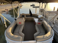 Vente chaude OEM Bateau de patrouille en aluminium de 17 pieds, design classique électrique, pour 12 personnes, pêche sportive, tourisme, vacances
