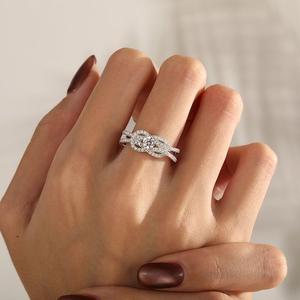 Anillo de Promesa Jeulia Classic Knot, Diamante de Corte Redondo, Chapado en Rodio, Plata de Ley de 8 mm - Product Image 5