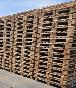 Nuevos palés de madera Epal/Euro/palés de madera de pino | Palés de palés de madera europeos a la venta - Product Image 1