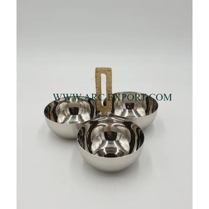 Classic Tableware Metal <b>Bowl</b> Dessert Server Platters Flower Designing Aluminum Handles for Top Selling <b>Large</b> Size Metal <b>Bowl</b> - Product Image 3