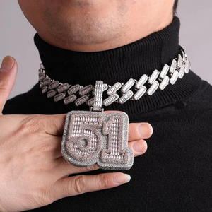 Pendentif en moissanite glacé, argent 925, grand charme lettre initiale, coupe baguette, hip hop, VVS, pendentif en moissanite personnalisé - Product Image 1