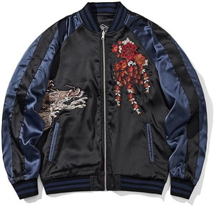 Blouson universitaire sportif en satin de haute qualité pour homme, avec logo frontal, col rond tendance, idéal pour l'hiver – Nouveautés très prisées - Product Image 4