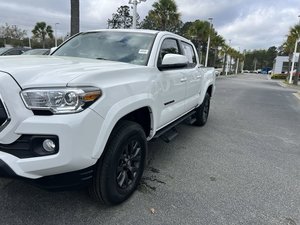 Toyota Tacoma SR5 d'occasion propre 2023 - Product Image 2