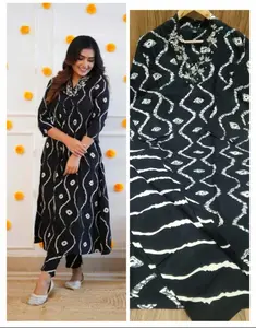 Good Looking Black Kurti With Line's Print New Arrival Nice Kurti for Party Wear Wholesale kurties