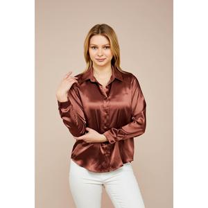 Camicia da donna con superficie in raso leggermente drappeggiata marrone - Product Image 4