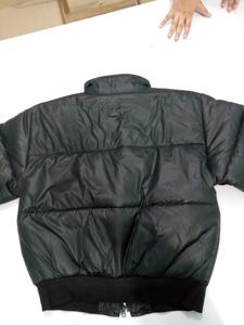 Chaqueta acolchada para el clima Logotipo personalizado Burbuja Hombres Rompevientos Ropa Hombres Chaqueta acolchada - Product Image 2