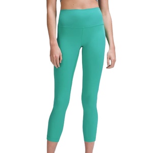 Mallas de entrenamiento para mujer con logotipo personalizado 2024, pantalones ajustados sexis de punto de secado rápido transpirables de cintura alta para mujer - Product Image 1
