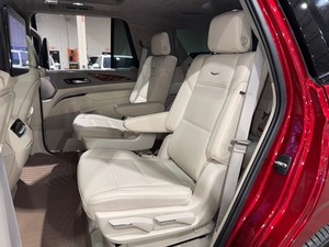 SUPER OFERTA 2021 CA-DIL-LAC ES-CA-LA-DE SP-ORT PLATINUM, TRANSMISIÓN AUTOMÁTICA, MOTOR V8 - Product Image 2