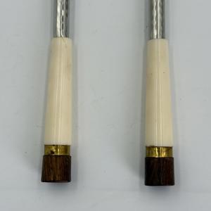 Juego de Utensilios para Helado con Diseño Elegante, Mango de Resina, Estilo Moderno, Juego de 2 Cucharas para Helado de Acero Inoxidable en India - Product Image 5