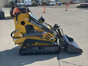 Mini-chargeuse compacte sur chenilles de haute qualité avec godet pour travaux agricoles et de construction - Product Image 2