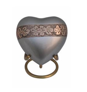 Urne souvenir moderne petit coeur avec support urnes gravées pour cendres de bébé souvenirs de coeur de haute qualité souvenir de coeur en laiton - Product Image 6