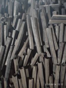 Briquettes de bois dur 100% naturelles de qualité supérieure, fabriquées à la machine, à combustion longue durée, charbon de bois blanc à motifs de coquille, teneur en cendres de 3%, 8350J de calories - Product Image 3