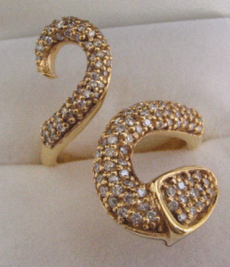 Anillo Ajustable de Serpiente Chapado en Oro de 18K con Incrustaciones de Diamantes Micro Pavé, Diseño de Anillo Abierto Moderno, Regalo para Amantes de la Joyería Animal - Product Image 1