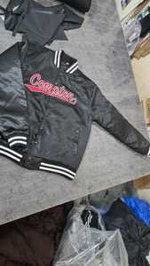 แจ็กเก็ตเลตเตอร์แมนผ้าซาตินสำหรับผู้ชายปรับแต่งได้สไตล์วิทยาลัยผ้าแคนวาสสำหรับแจ็คเก็ตฤดูใบไม้ร่วง - Product Image 2