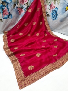 Nouvelle butte et bordure de pot de broderie de qualité supérieure avec pierre de Khabarovsk sur sari en mousseline de soie pour femmes vente en ligne de style formel - Product Image 4