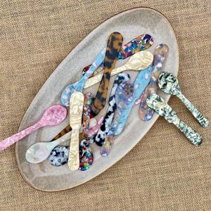 Cuillère en résine artistique pour servir les aliments, collection exclusive pour les cafés, la cuillère en résine est conçue pour une utilisation commerciale fréquente - Product Image 2