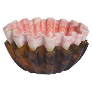 Cuenco decorativo de resina blanca con forma de flores, ideal para regalos de interiores de casas con estilo o presentación de mesa elegante - Product Image 3