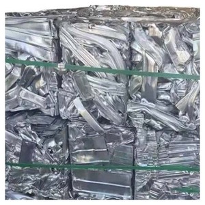 Ferraille d'aluminium 6063 de la meilleure qualité fournie en vrac pour les marchés mondiaux, idéale pour la production secondaire et la réutilisation industrielle - Product Image 1