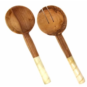 Parties Use Resin Handle <b>Serving</b> <b>Spoon</b> Acacia Wood High Quality Resin and Wood Kitchen Accessories <b>Serving</b> <b>Spoon</b> Set 2024 - Product Image 3