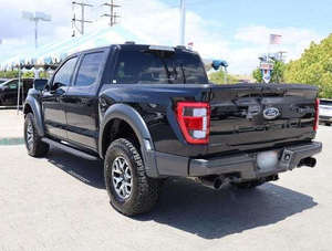 Pick-up Raptor 2024 d'occasion, robuste, tout-terrain, suspension sport, caractéristiques de sécurité avancées, cuir, alliage d'aluminium - Product Image 6