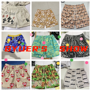 Pantalones cortos de baloncesto personalizados de mariposa cortos de diseño fresco de malla pesada de sublimación a granel de impresión completa hechos en Pakistán - Product Image 4