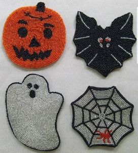 Posavasos Artesanal con Cuentas, Diseño de Araña Espeluznante y Calabaza, Hecho a Mano con Cuentas de Semillas, Decoración para Mesa de Halloween, para Bebidas, Decoración del Hogar - Product Image 1
