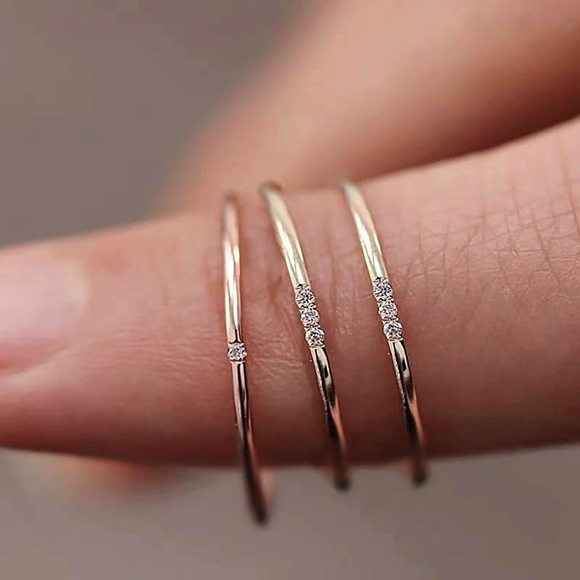 สีเหลืองทอง