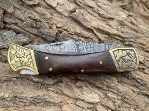 El mejor cuchillo de bolsillo plegable de acero de Damasco hecho a mano a bajo precio para caza, personalizable con funda de transporte de cuero, soporte OEM - Product Image 5