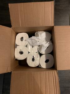 Serviettes en papier Bounty Quick-Size 3 plis sans noyau en pâte recyclée blanche 12 rouleaux familiaux 30 rouleaux réguliers à bas prix - Product Image 2