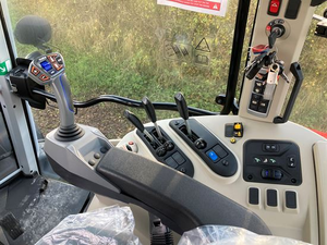 USADO Y Massey Ferguson 135. Tractor de carga - Product Image 6