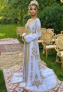 2025 @ robe de caftan bleu ciel de mariage élégant traditionnel algérien avec perles de verre en cristal ornées, pierre, perles, travail Dabka - Product Image 2