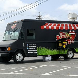 Camión de comida móvil de helados de catering totalmente equipado | camión de comida usado con permiso de Venta | camión de comida al aire libre listo para suministro - Product Image 4