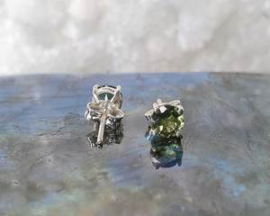 Moldavite Twin Stars Stud Boucles d'oreilles 5mm Facettes Naturel Or Blanc Lunette Réglage Style Tendance pour Anniversaire Fête Cadeau - Product Image 2