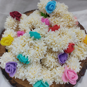 Hermoso jazmín blanco con colorido adorno para el cabello de Rosa Gajra accesorio nupcial para bodas indias y ceremonias de recepción, Favor - Product Image 1