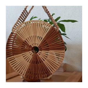 Bolso de Bambú Hecho a Mano para Viajar Moda-Elegante Monedero de Verano con Textura para Minoristas Mercados de Exportación y Aspecto Casual - Product Image 1