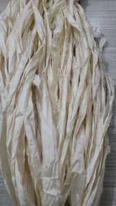 Rubans de soie sari de couleur ivoire recyclé sur mesure de 1 pouce idéal pour les projets d'art et d'artisanat pour la revente - Product Image 2