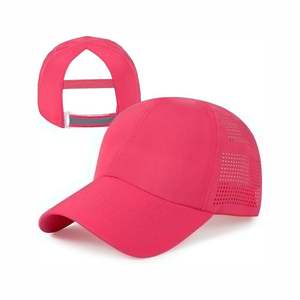 หมวกทรงทรัคเกอร์แบบมีรูสำหรับรวบผม ลายหัวกระทิงและดอกทานตะวัน - Product Image 6