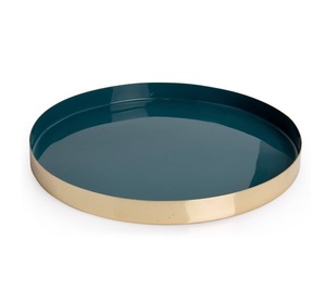 Élégant plateau de service décoratif en acier inoxydable conçu pour les banquets formels en famille et les occasions en plein air - Product Image 6