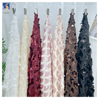YX1422 280gsm Nouveau tissu à paillettes transparentes de 10 mm, motif écailles de poisson blanc, pour jupe de mode féminine