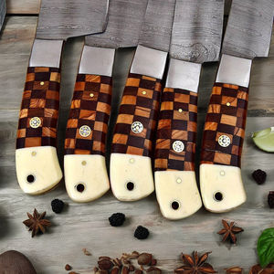 Juego de Cuchillos de Cocina de Acero Inoxidable con Patrón Damasco de 5 Piezas Jahangir Enterprise, Diseño Ambidiestro con Orientación Ajustable - Product Image 2