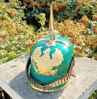 Casque médiéval fait main style allemand à motif d'aigle, finition laiton et cuir, pour cosplay de personnage TV/cinéma, objet de collection et décoration