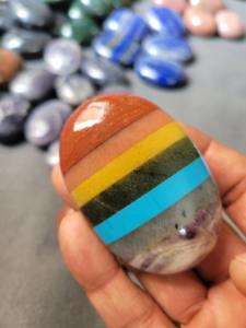 Pierre de paume polie de haute qualité, 7 chakras, pour l'amour, la guérison, la décoration, le cadeau, la méditation, avec collage de précision, approvisionnement en vrac - Product Image 3