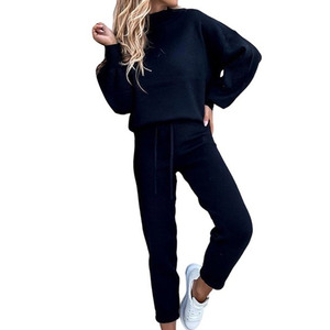 Vente en gros de survêtements pour femmes 100% coton personnalisés, survêtements de haute qualité pour femmes, logo personnalisé en quantité, survêtement OEM pour filles tendance - Product Image 1