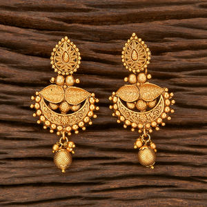 Laterst – grossiste et fabricant de boucles d'oreilles délicates antiques avec placage or mat 212694 - Product Image 1