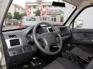 Minivan de Pasajeros Usada 2024, 1.5L Gasolina, 116 Caballos de Fuerza, Motor L4, 2/5 Asientos, Tracción Trasera, Bajo Precio, Vehículo Usado de China - Product Image 2