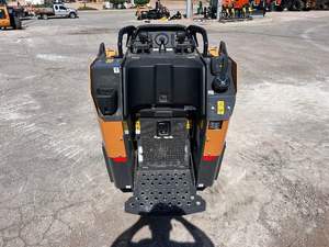 Minicargadora Compacta con Bomba Hidráulica HYDAC, Motor de 7 Toneladas de Carga Nominal para Operaciones de Tractor de Troncos y Minivolquete - Product Image 5