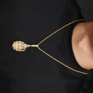 Alta calidad Hip Hop colgante collar Iced Out moda hecho a mano oro VVS Moissanite letra colgante personalizado para hombre - Product Image 5