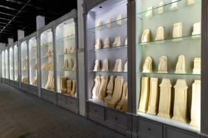 Supports contemporains en bois Corbeaux muraux Clean Line pour la maison et l'hôtel Design Interiors Architecture Design Corbeaux en bois - Product Image 2