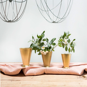 Vase à fleurs en métal chromé durable de style américain moderne pour la maison et les décorations de mariage de haute qualité faites à la main - Product Image 6